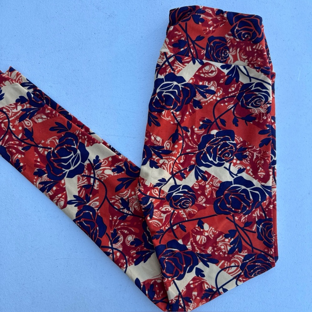 NWOT LuLaRoe OS One Size Red and Blue Floral Leggings
